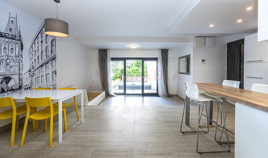 Prodej bytu 1+kk 80 m², Praha – náhled fotky 4