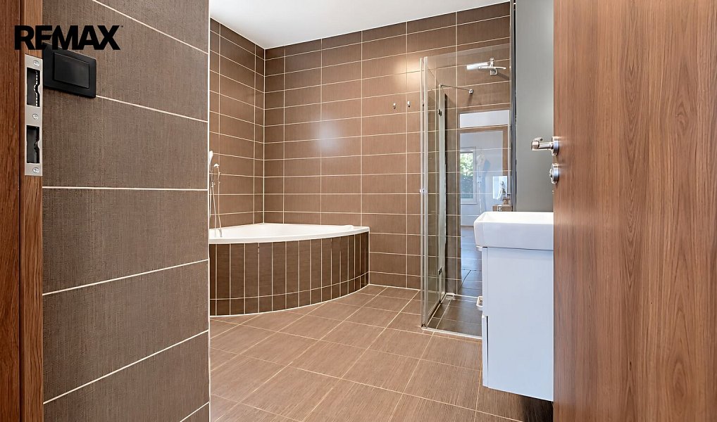 Prodej domu 92 m² s pozemkem 787 m², Tuhaň – náhled fotky 20