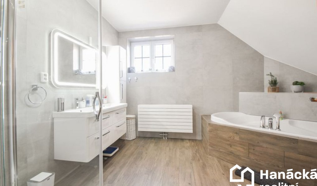 Prodej domu 269 m² s pozemkem 939 m², Olomouc – náhled fotky 22