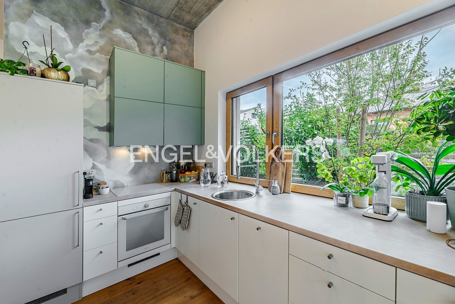 Prodej domu 135 m² s pozemkem 339 m² — photo 2