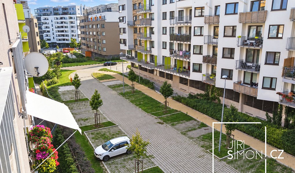 Pronájem bytu 2+kk 56 m², Praha – náhled fotky 4