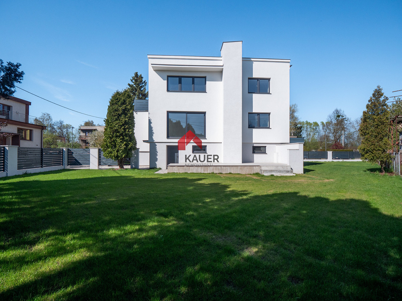 Prodej domu 360 m² s pozemkem 880 m² — photo 4