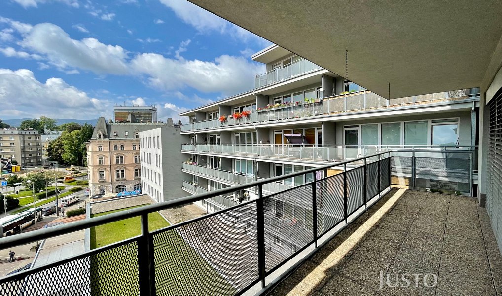 Pronájem bytu 3+kk 78 m², Liberec – náhled fotky 2