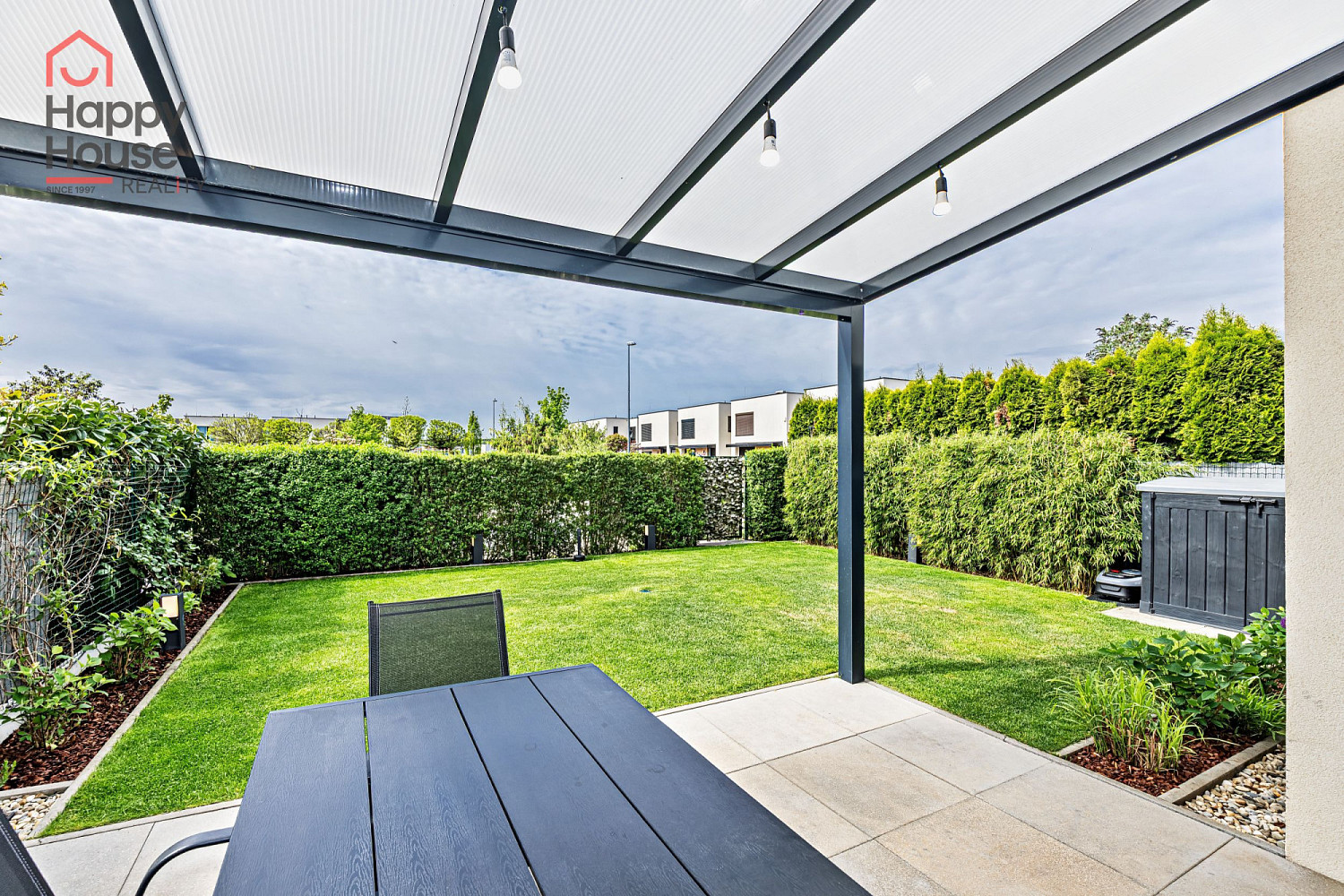 Pronájem domu 146 m² s pozemkem 244 m²
