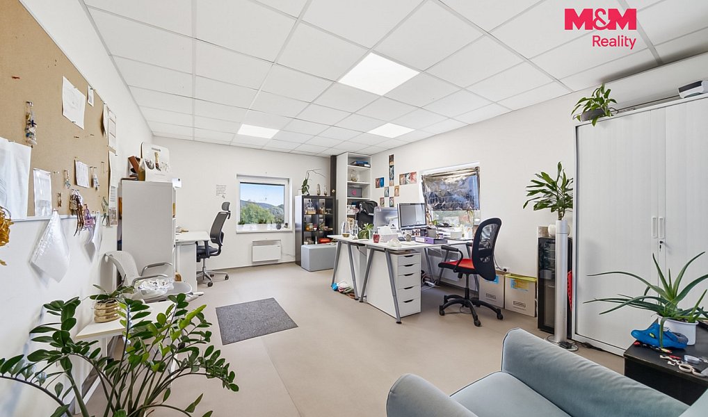 Prodej výrobních prostor 3 673 m², Rapotín – náhled fotky 20