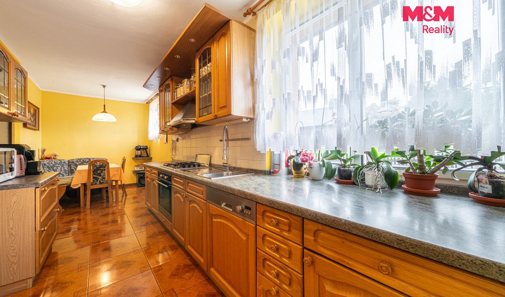 Prodej ubytovacího objektu 700 m², Abertamy – náhled fotky 22