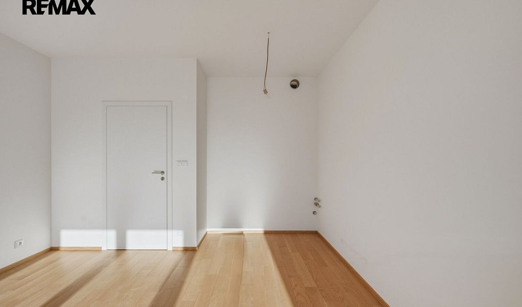 Prodej bytu 1+kk 37 m², Praha – náhled fotky 5