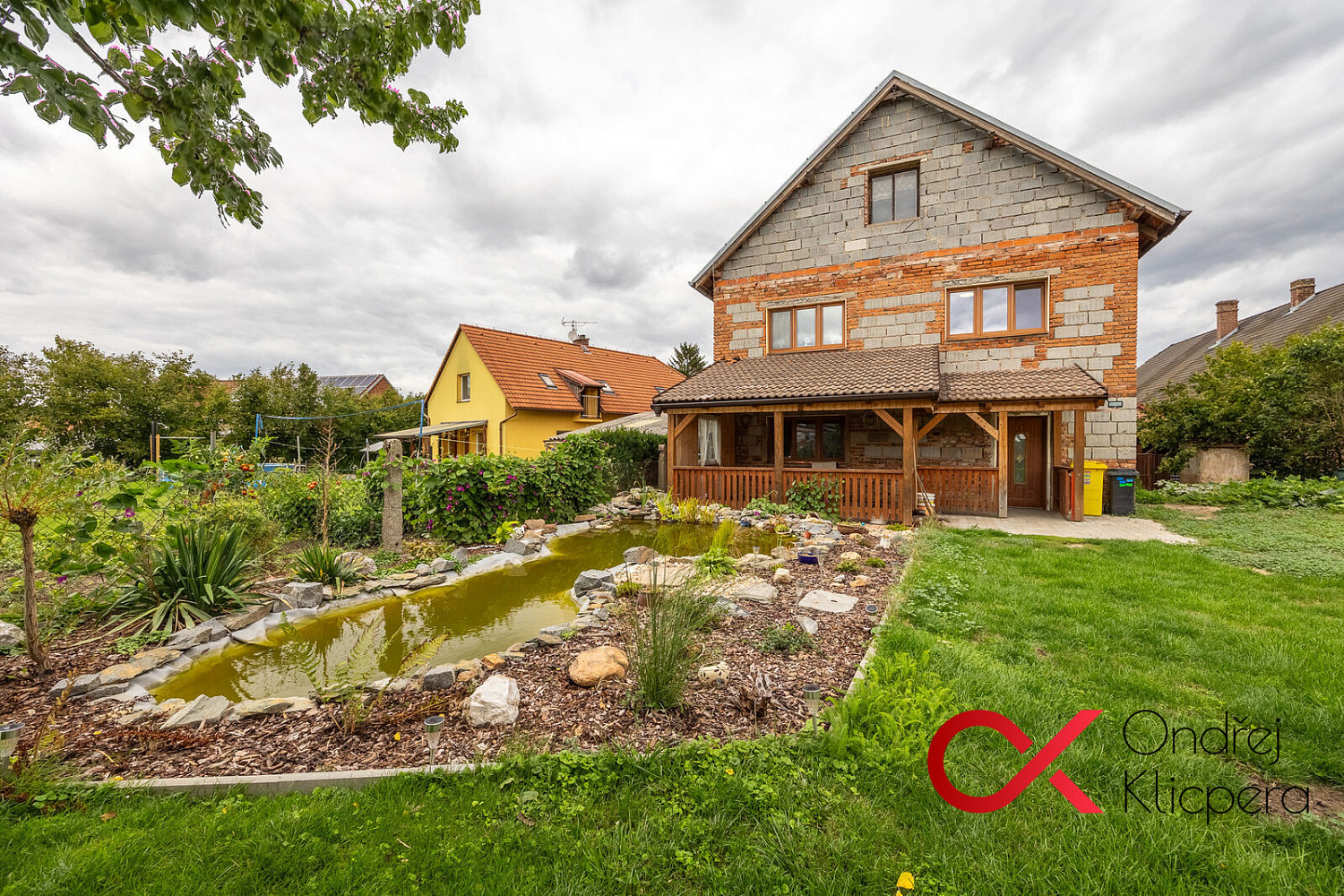 Prodej domu 180 m² s pozemkem 1 584 m²