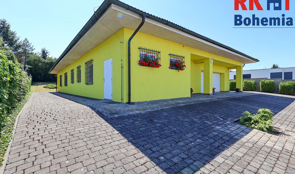 Prodej domu 266 m² s pozemkem 1 426 m², Šestajovice – náhled fotky 4