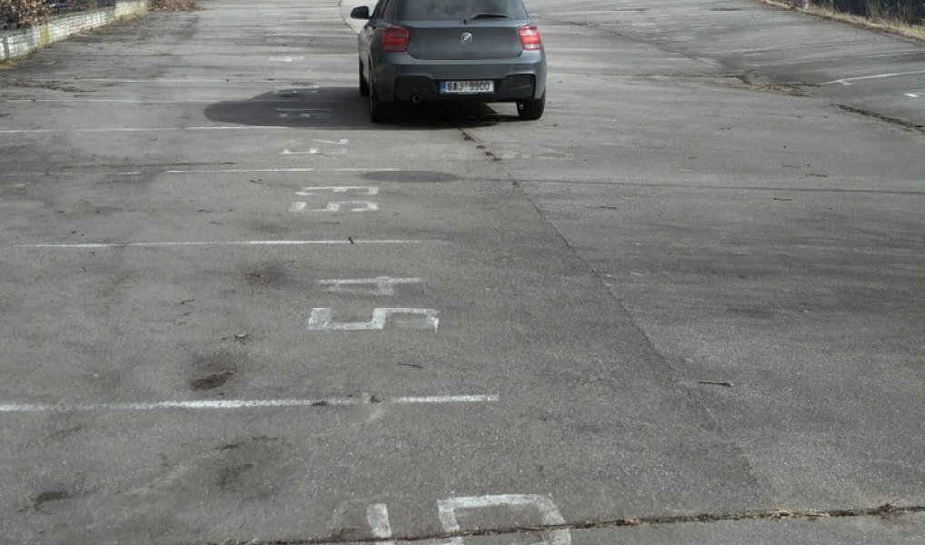 Pronájem parkovacích stání na parkovišti - Nad Lesním Divadlem, Praha – náhled fotky 4