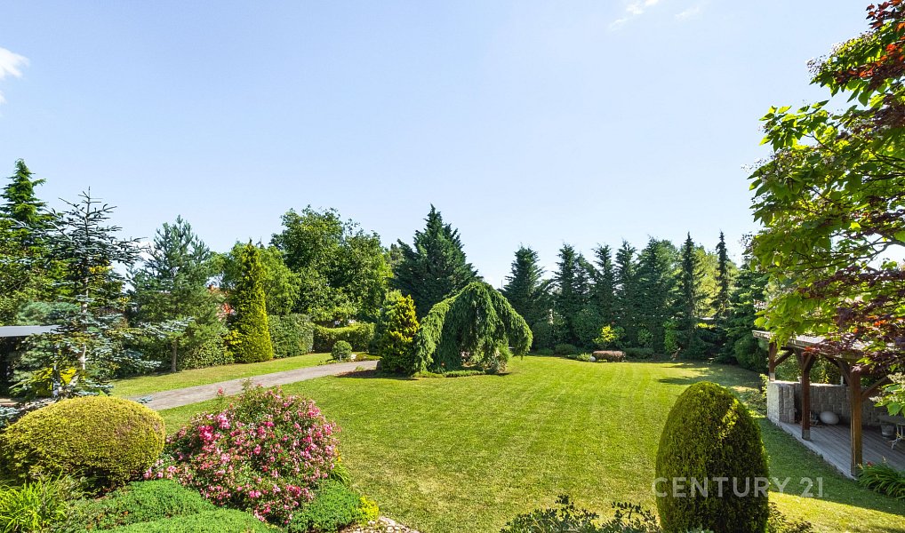 Pronájem domu 210 m² s pozemkem 1 586 m², Mukařov – náhled fotky 8