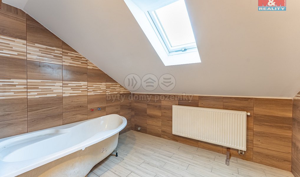 Prodej domu 743 m² s pozemkem 2 776 m², Zásmuky – náhled fotky 8