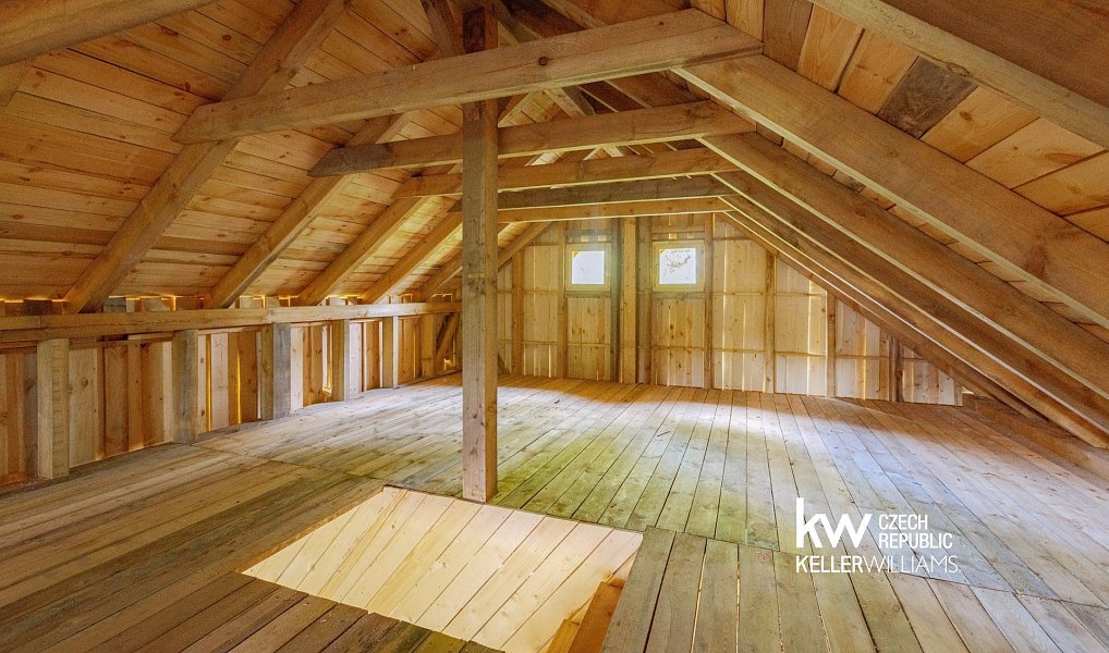 Prodej domu 271 m² s pozemkem 3 312 m², Křeč – náhled fotky 43