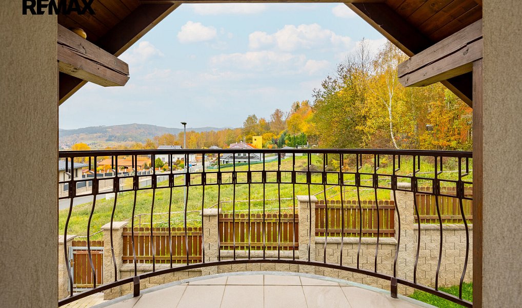 Prodej domu 205 m² s pozemkem 946 m², Jenišov – náhled fotky 22