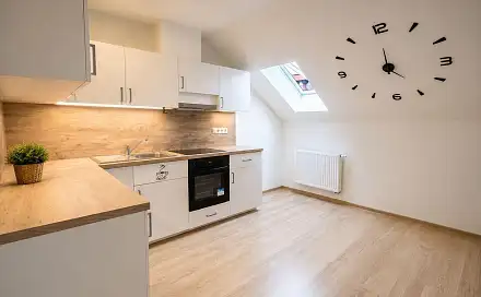 Pronájem bytu 3+kk 75 m²