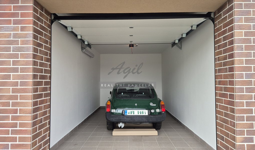 Prodej bytu 3+kk 99 m², Ivančice – náhled fotky 24