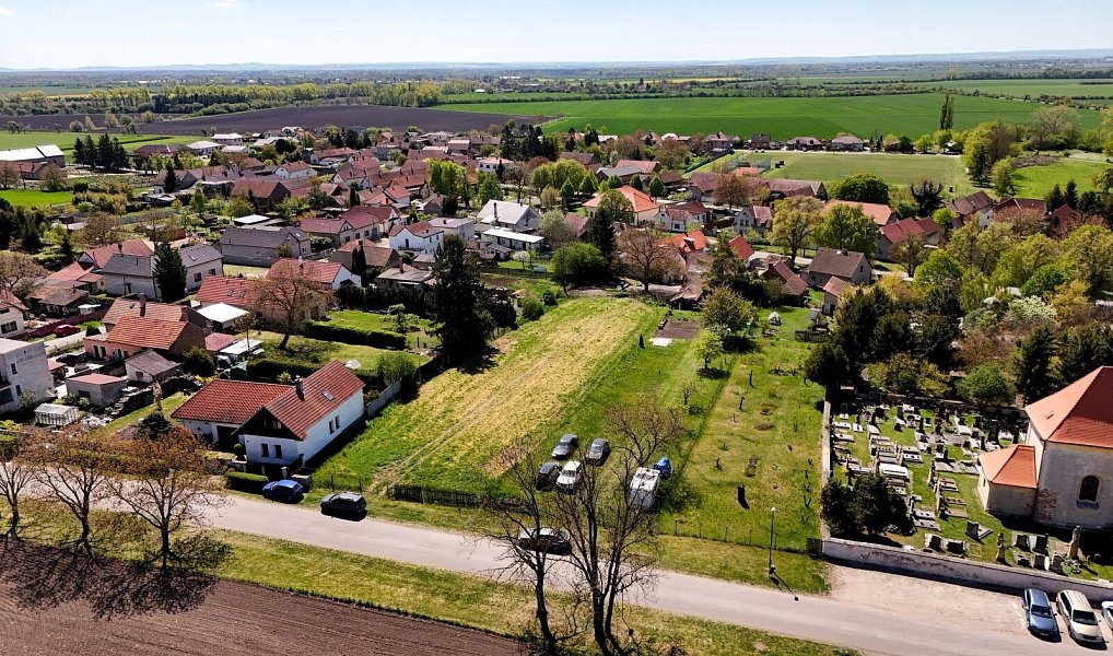 Prodej domu 100 m² s pozemkem 873 m², Chleby – náhled fotky 12