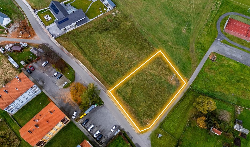 Prodej stavebního pozemku 1 561 m², Záblatí – náhled fotky 3