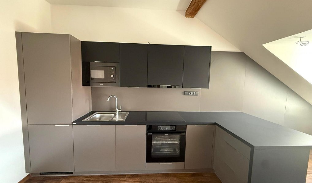 Pronájem bytu 2+kk 72 m², Chomutov – náhled fotky 2