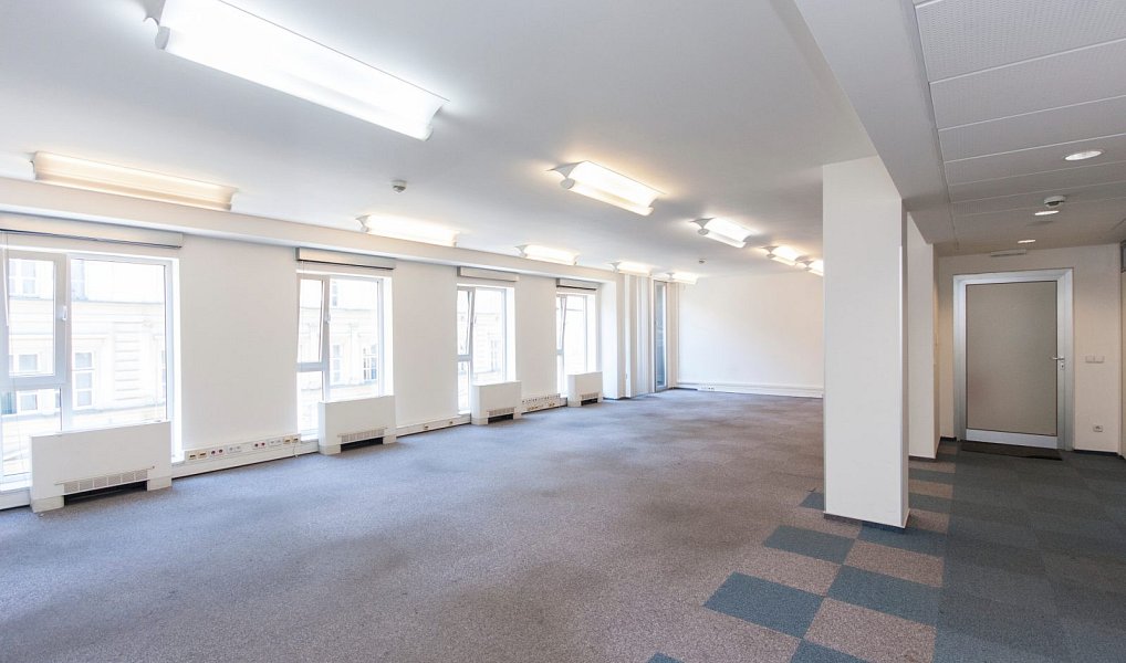 Pronájem kanceláře 215 m², Praha – náhled fotky 8