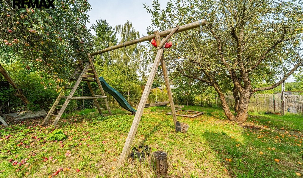 Prodej zahrady 489 m², Praha – náhled fotky 25