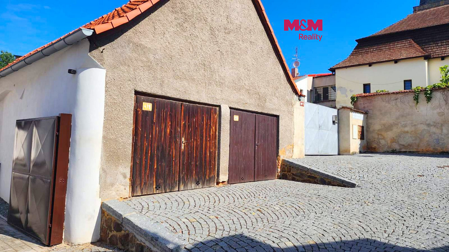 Pronájem garáže, 20 m2, v rakovníku, ul. kamenná