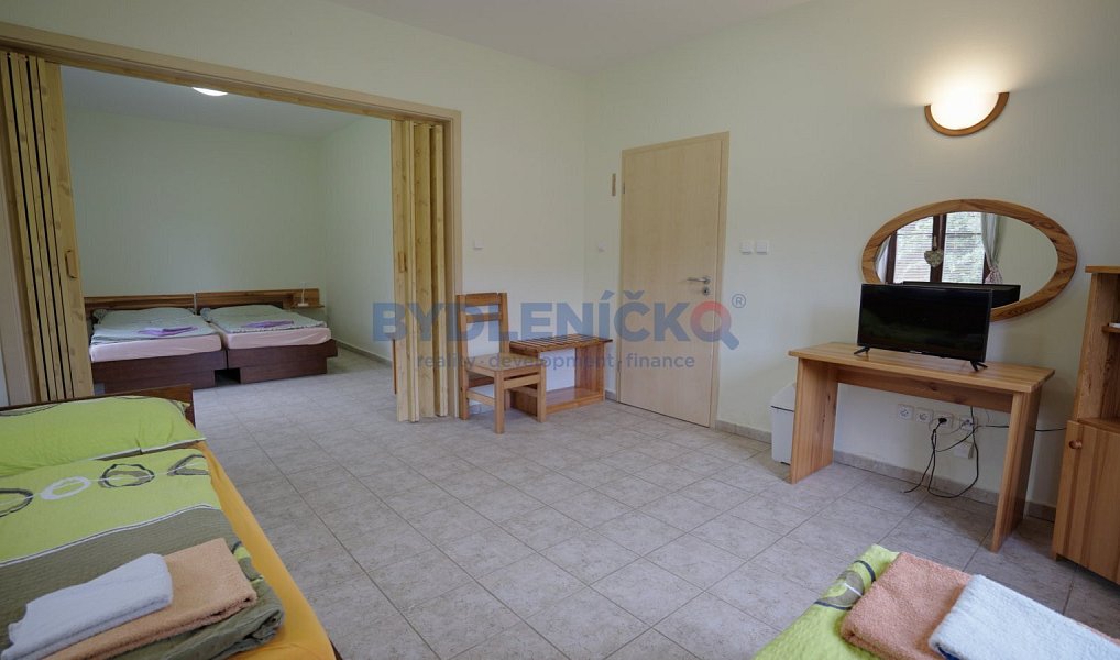 Prodej domu 275 m² s pozemkem 1 663 m², Chlum u Třeboně – náhled fotky 9