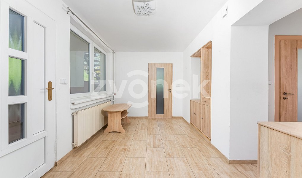Prodej domu 258 m² s pozemkem 1 107 m², Všemina – náhled fotky 24