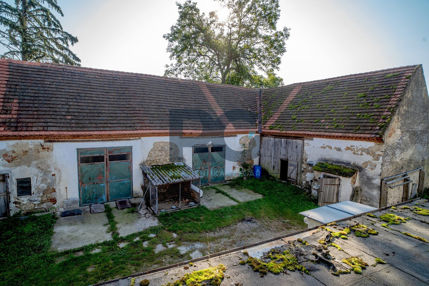 Prodej domu 552 m² s pozemkem 3 326 m² – fotografie 3