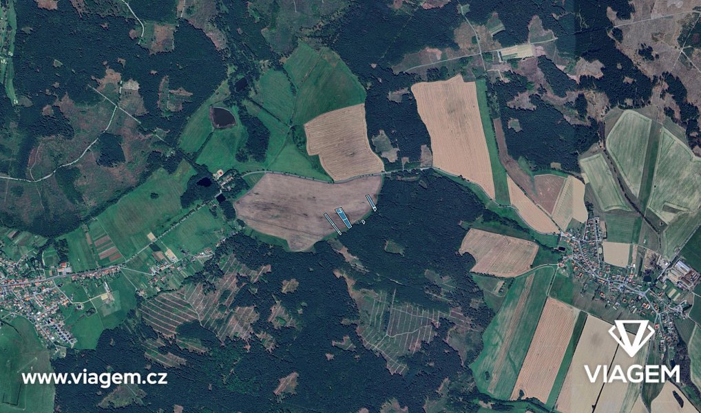Prodej pole 8 332 m², Benešov – náhled fotky 3