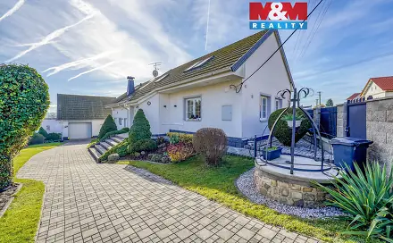 Prodej domu 225 m² s pozemkem 570 m², Dolany, okres Plzeň-sever