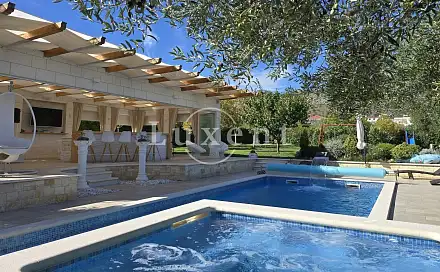 Prodej domu 135 m² s pozemkem 1 305 m², Trogir, Chorvatsko