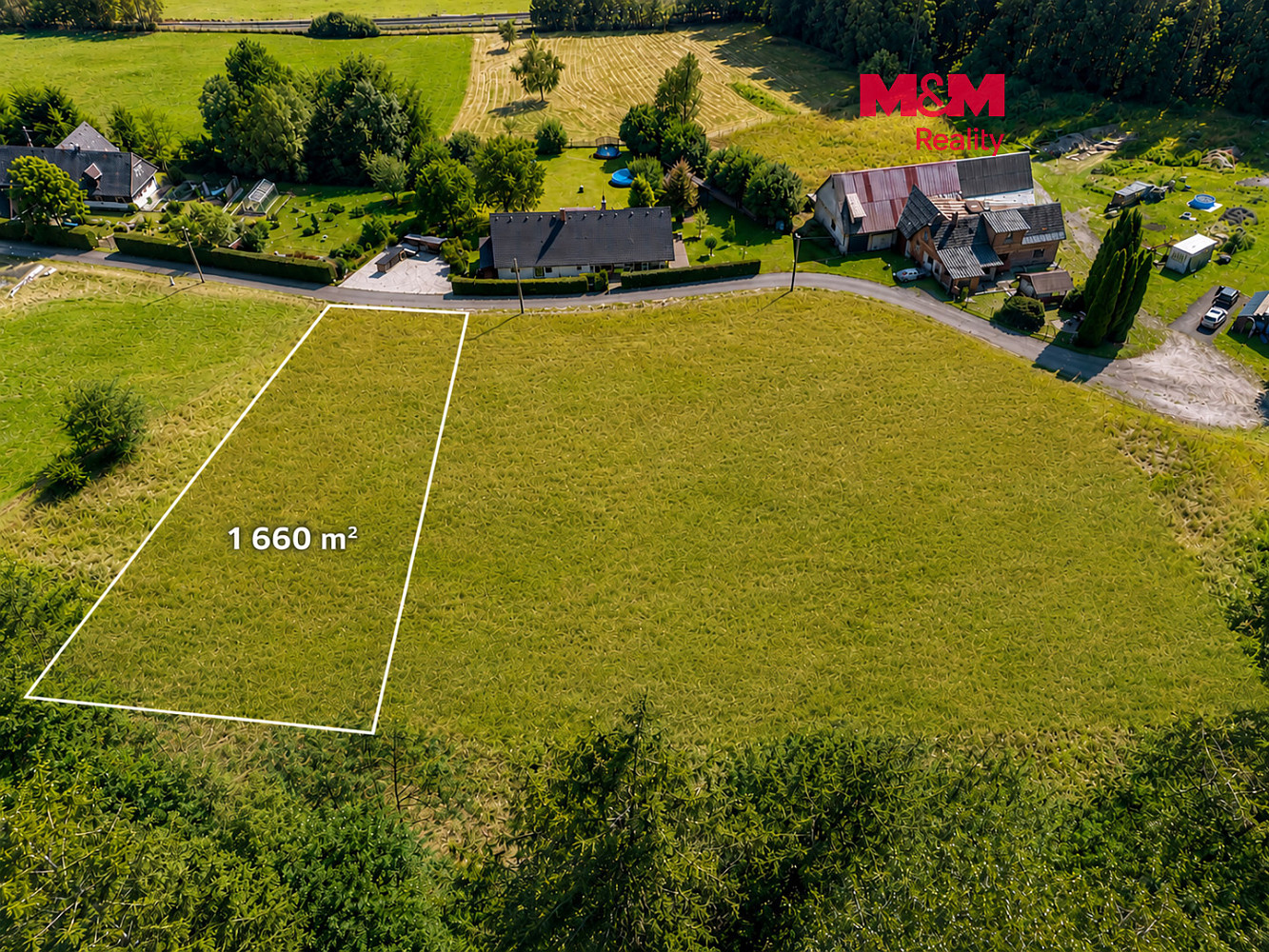 Prodej stavebního pozemku 2 000 m²