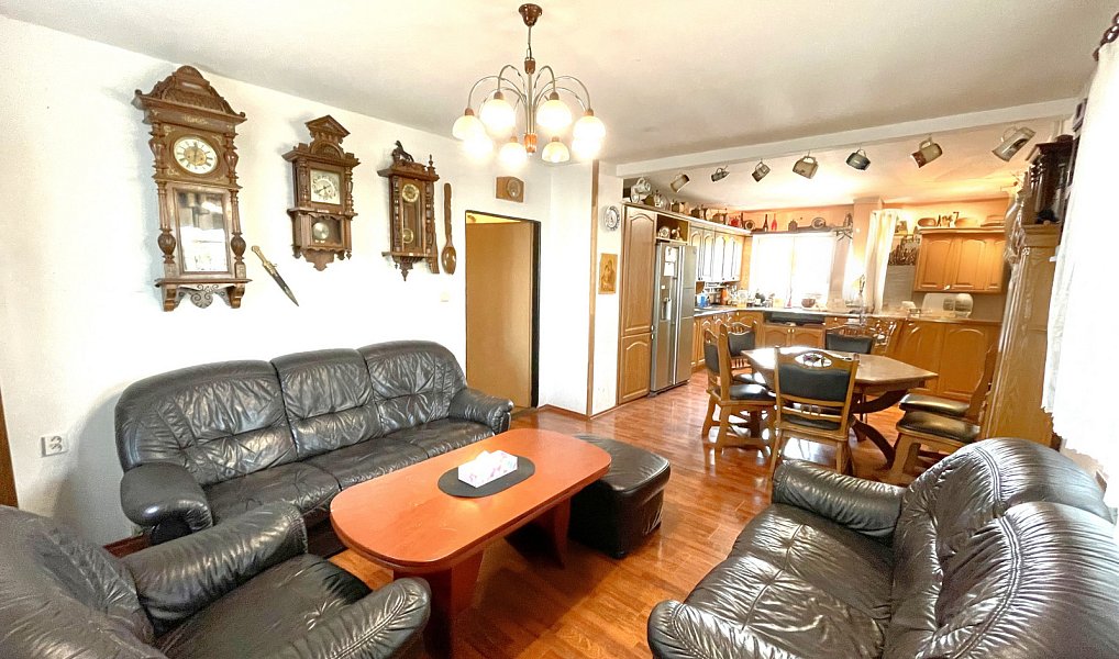 Prodej ubytovacího objektu 450 m², Křimov – náhled fotky 4