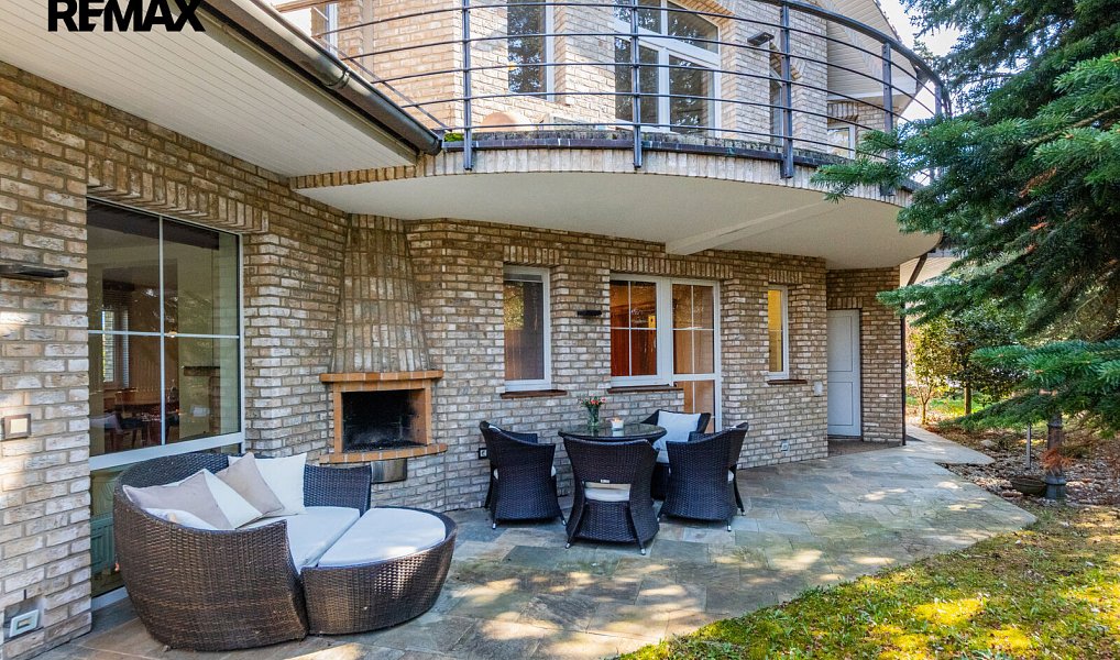 Prodej domu 433 m² s pozemkem 826 m², Praha – náhled fotky 37