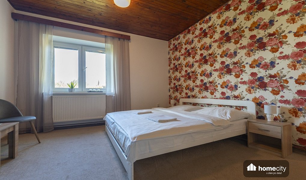 Prodej ubytovacího objektu 670 m², Hlinsko – náhled fotky 21