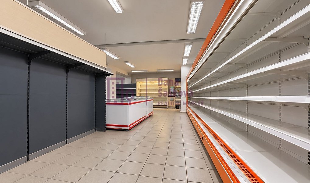 Pronájem obchodních prostor 520 m², Studená – náhled fotky 5
