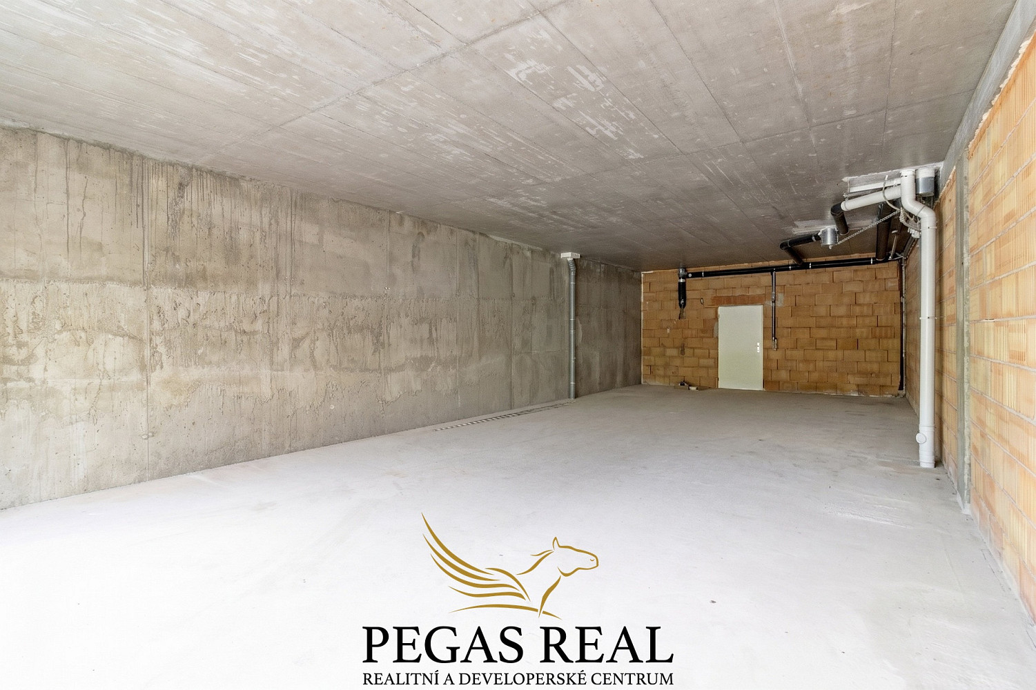 Prodej kanceláře 79 m² – fotografie 4