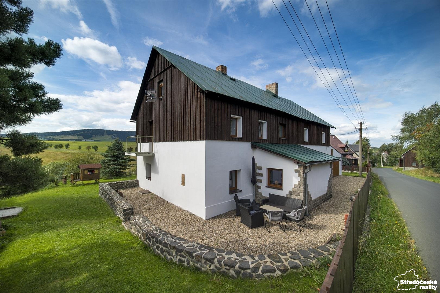 Prodej domu 240 m² s pozemkem 721 m²