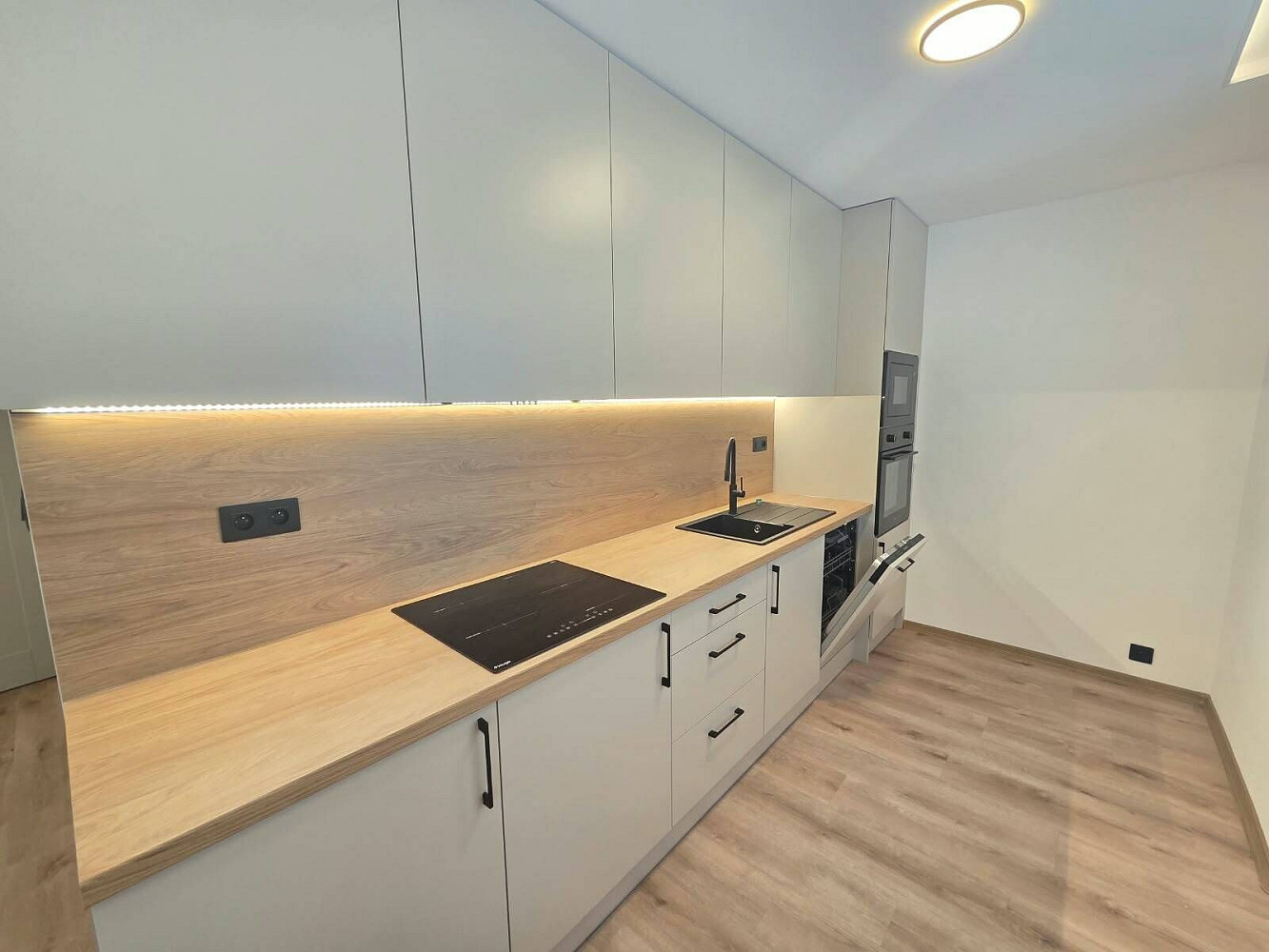 Pronájem bytu 2+1 51 m² – fotografie 2