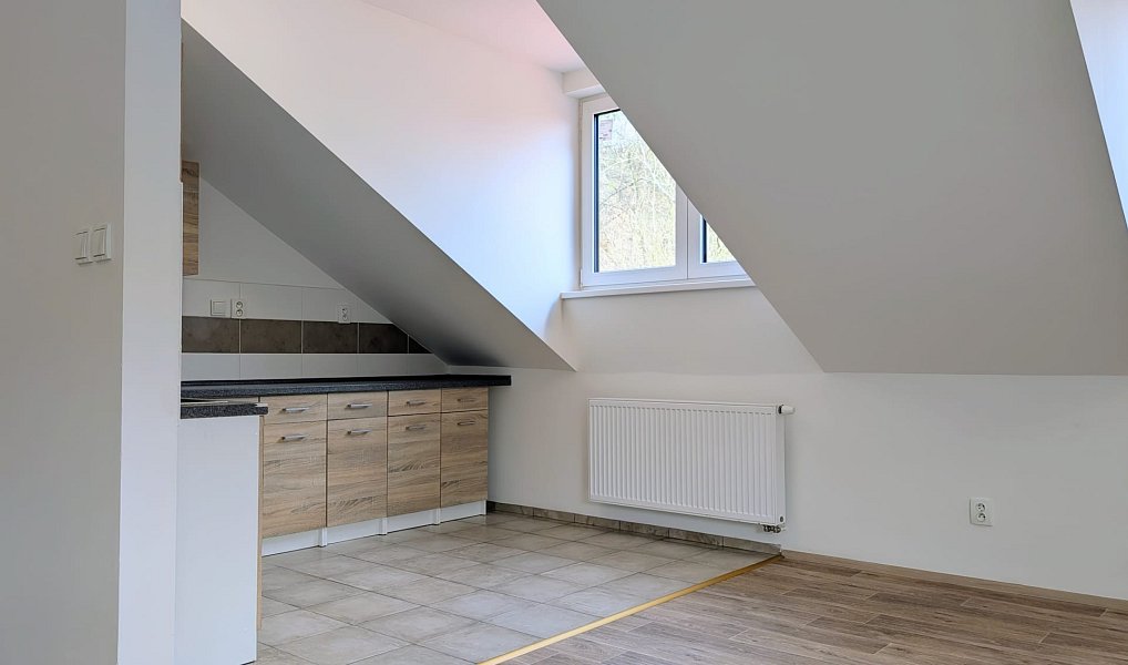 Pronájem bytu 4+kk 116 m², Peruc – náhled fotky 10