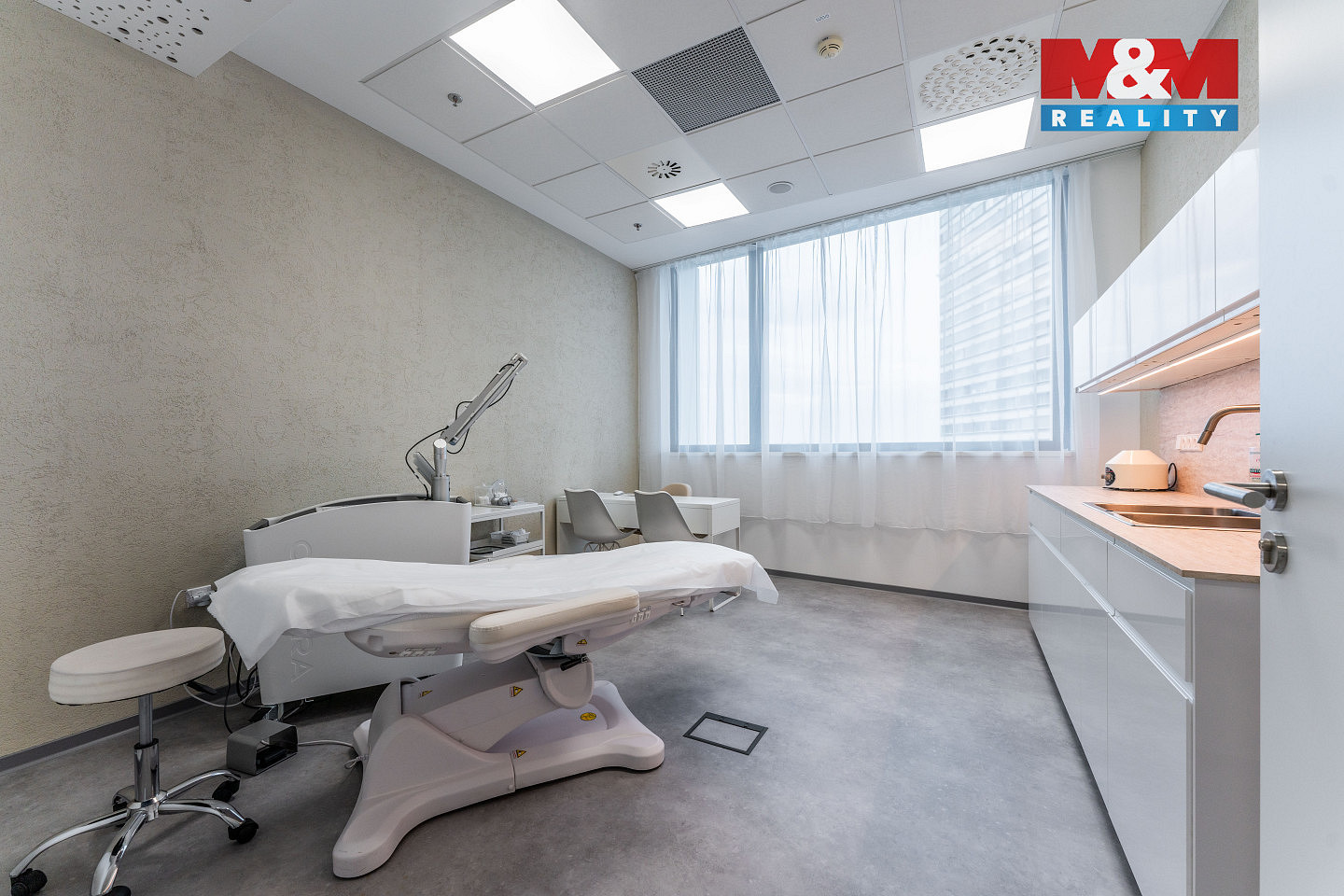 Pronájem obchodních prostor 25 m² – fotografie 4