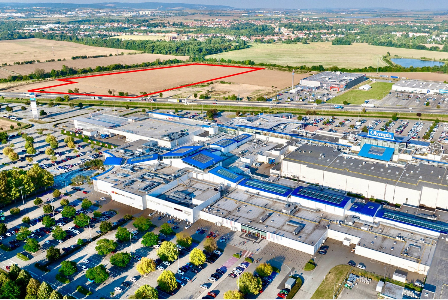 Prodej komerčního pozemku 80 000 m² — photo 2