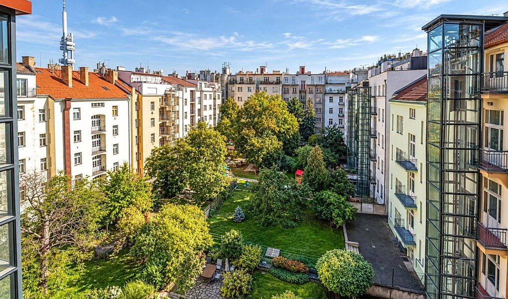 Prodej bytu 3+1 117 m², Praha – náhled fotky 30