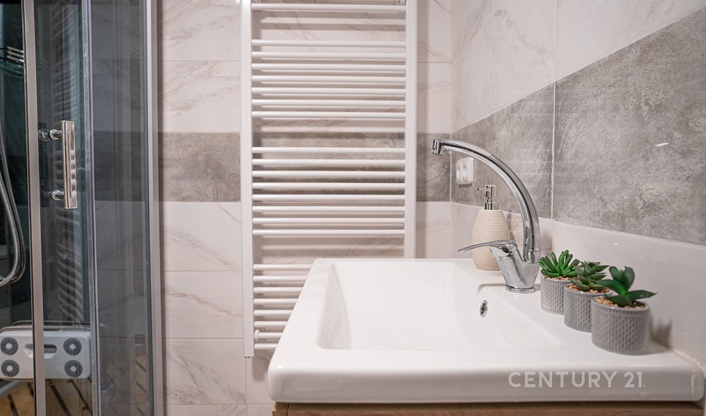 Pronájem bytu 2+1 77 m², Znojmo – náhled fotky 8