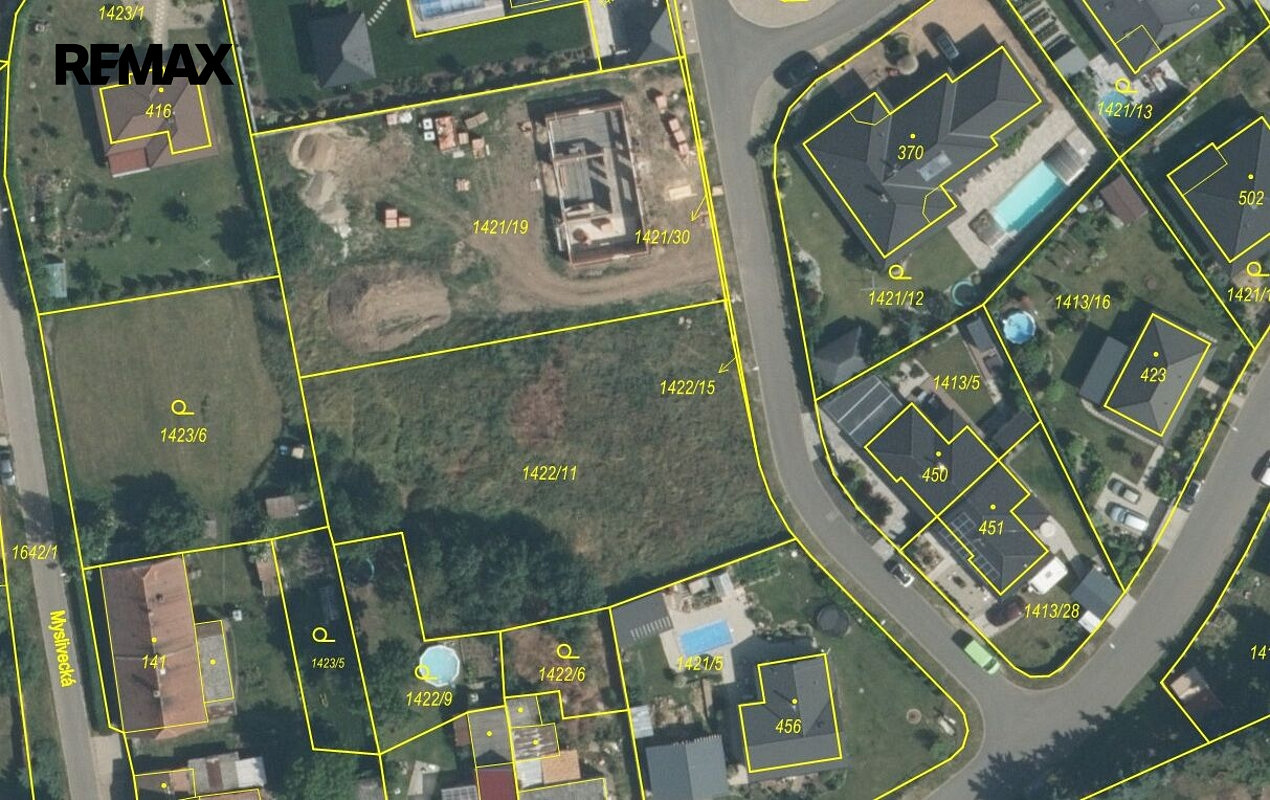 Prodej stavebního pozemku 1 605 m² – fotografie 2