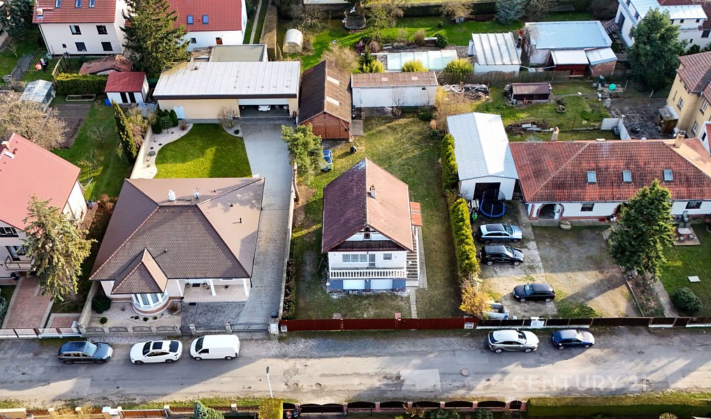 Prodej domu 225 m² s pozemkem 901 m², Praha – náhled fotky 2
