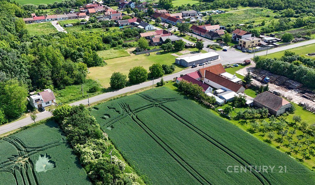 Prodej stavebního pozemku 1 000 m², Znojmo – náhled fotky 24