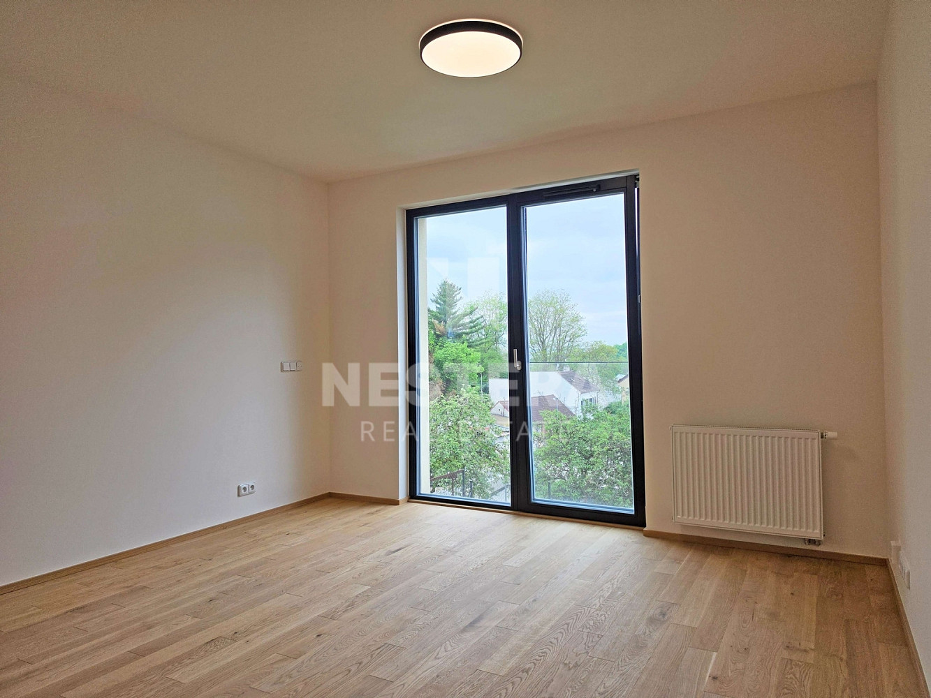 Pronájem bytu 1+kk 32 m² — photo 2