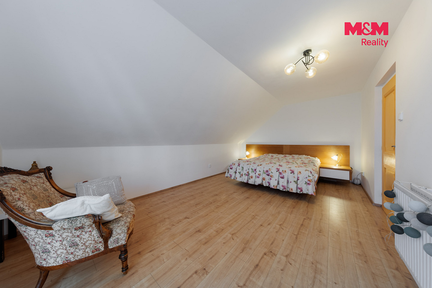 Prodej domu 330 m² s pozemkem 704 m² – fotografie 4